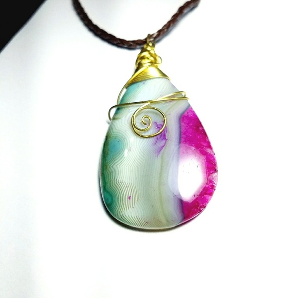 Necklace - agate wrapped in brass - Picture 2 of 6